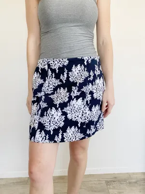 Crown & Ivy Printed Navy White Scallop Pencil Skort NWT 6