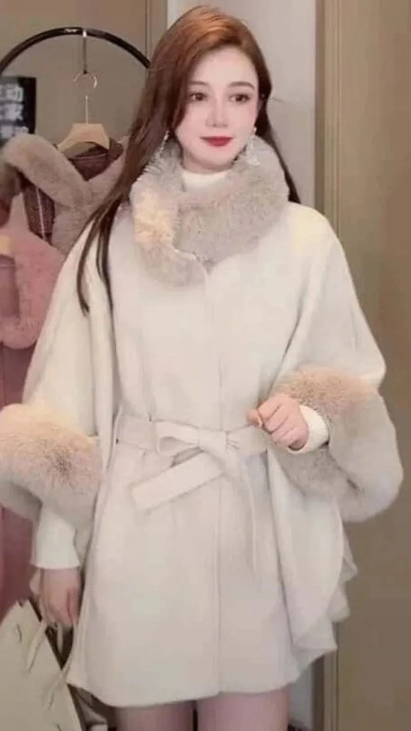 Premium Warm Ponchu With Heavy Furr GGR661